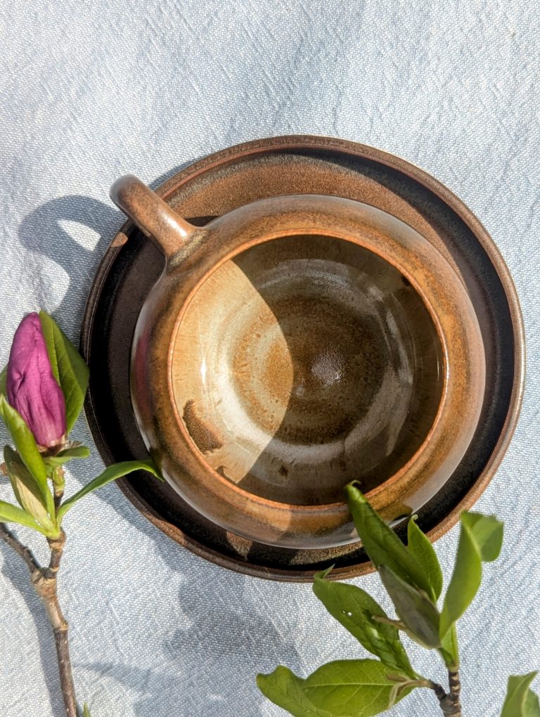 filiżanka z talerzykiem