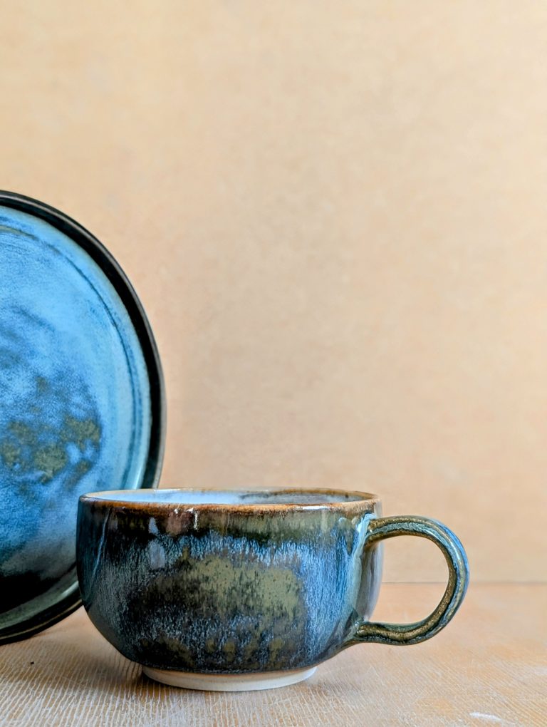 filiżanka z talerzykiem